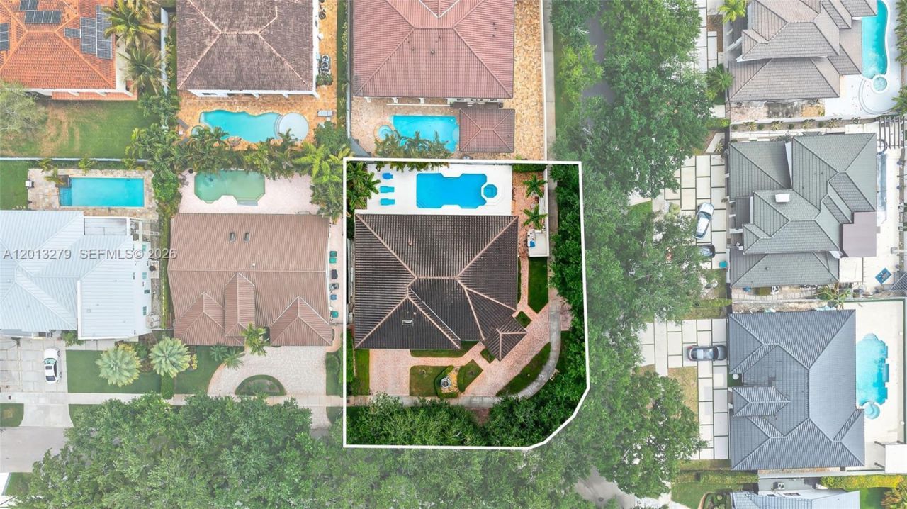 8560 NW 164th St , Miami Lakes, FL 33016 Photo