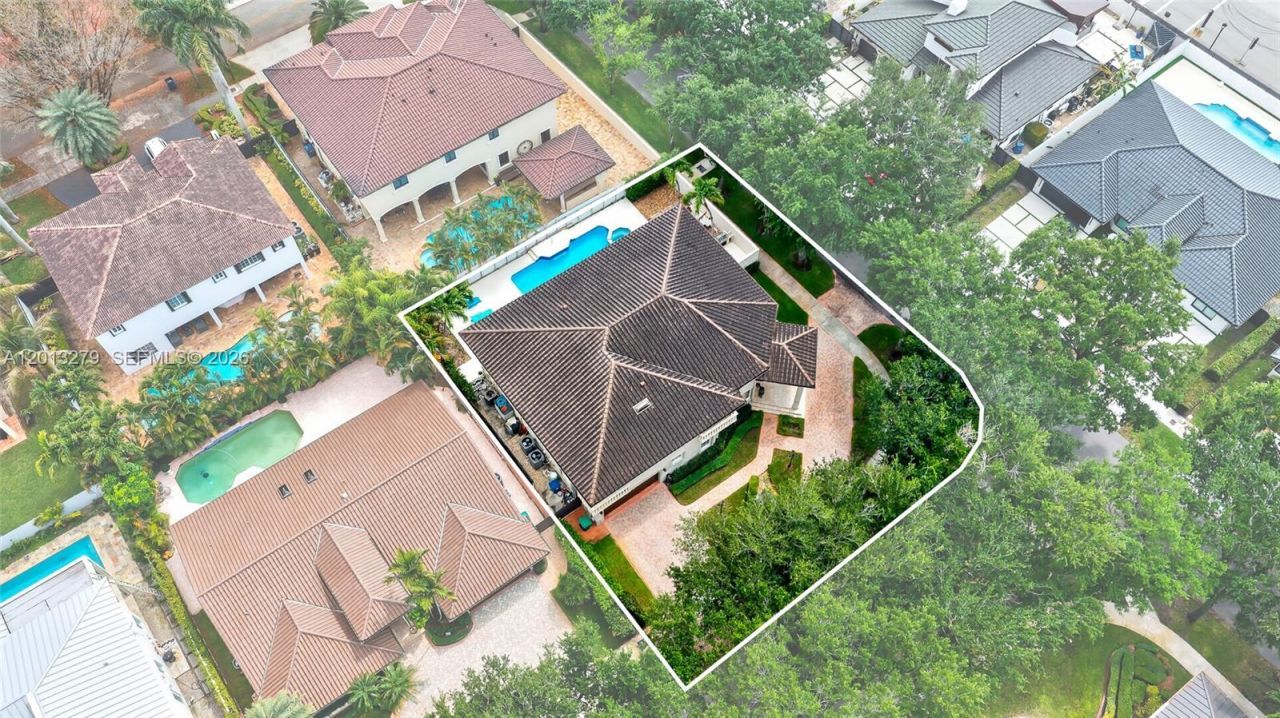 8560 NW 164th St , Miami Lakes, FL 33016 Photo
