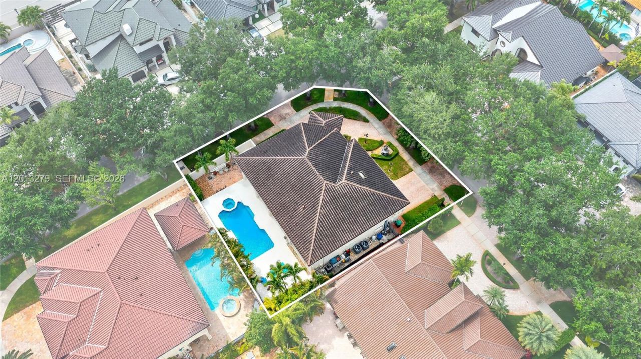 8560 NW 164th St , Miami Lakes, FL 33016 Photo