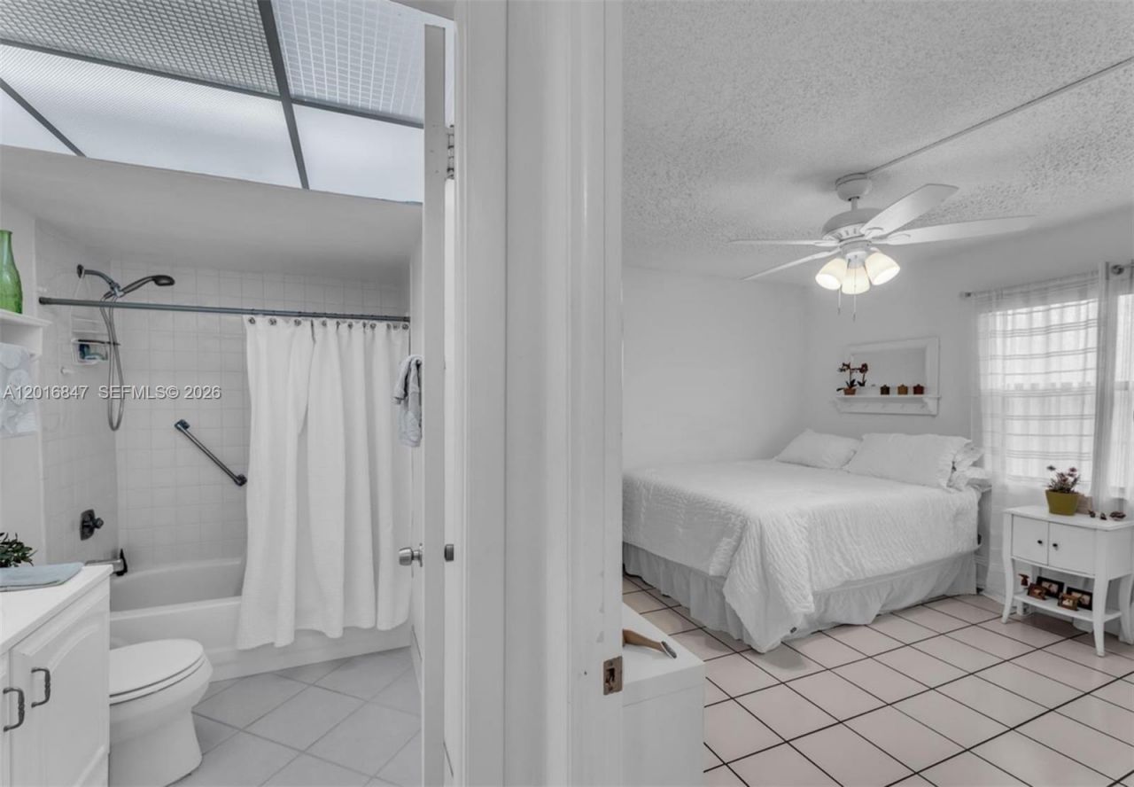 10451 Sunrise Lakes Blvd , Unit 205, Sunrise, FL 33322 Photo