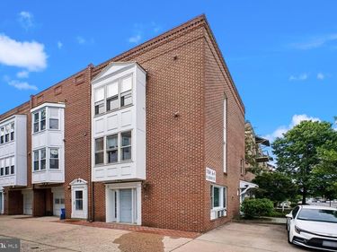 1104 N QUINCY STREET, Unit B, ARLINGTON, VA 22201