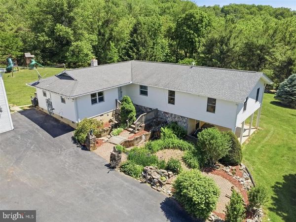 2915 FRY ROAD, JEFFERSON, MD 21755