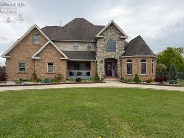 723 Tucker Road, Fremont, OH 43420