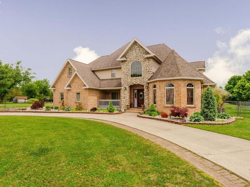 723 Tucker Road, Fremont, OH 43420 Photo 3