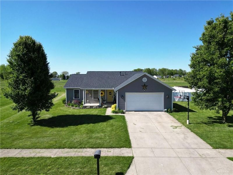 781 Birch Court, Jamestown, OH 45335 Photo 2