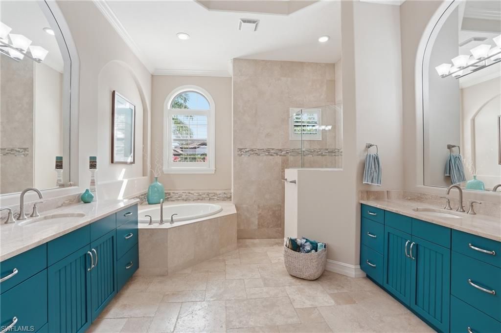 6453 Costa Cir , Naples, FL 34113 Photo