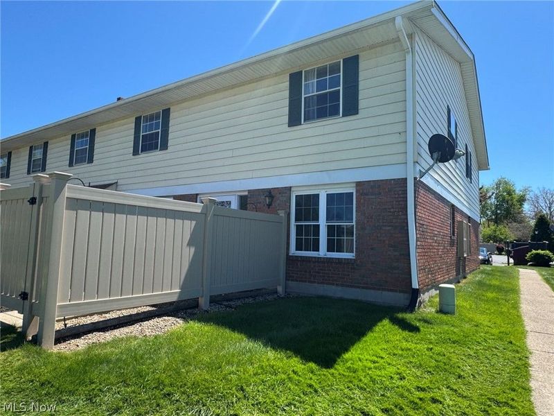 7970 Mentor Avenue, Unit O5, Mentor, OH 44060 Photo 3