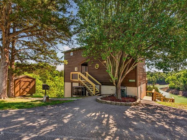 2350 Kerr Road, Sevierville, TN 37876
