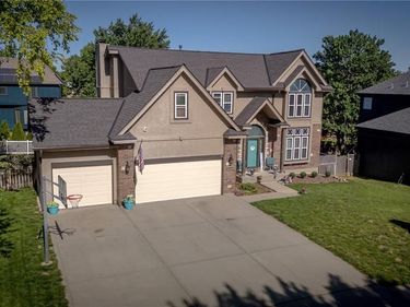 1437 Coventry Lane, Liberty, MO 64068