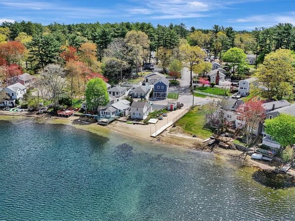 47 Woodbine Ave, Pembroke, MA 02359
