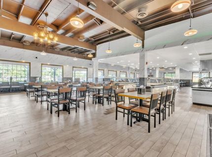1000 Howe Ave, Sacramento, CA 95825 Photo