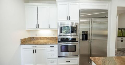 1682 Fairway Oaks Ct, Ripon, CA 95366 Photo