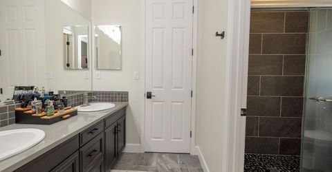 1682 Fairway Oaks Ct, Ripon, CA 95366 Photo