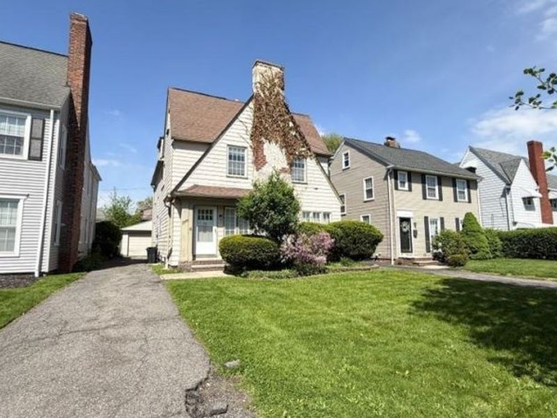 3574 Daleford Road, Shaker Heights, OH 44120 Photo 3