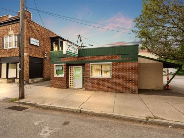 4600 S Salina Street , Syracuse, NY 13205