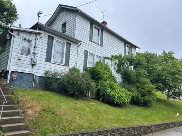 2502 Huckleberry , Catlettsburg, KY 41129