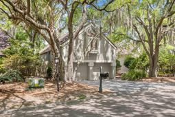 1008 Embassy Row Way photo 4