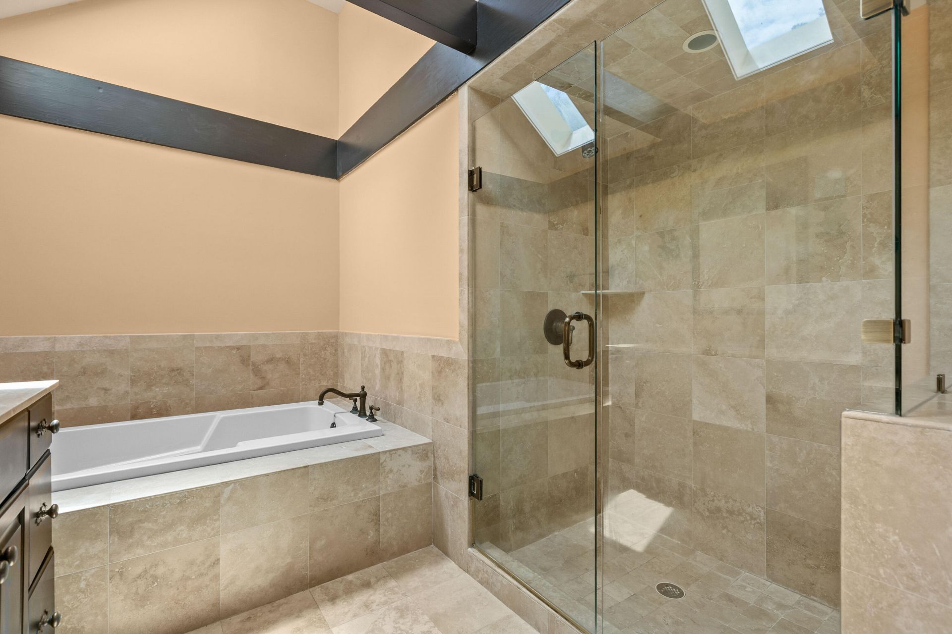 1008 Embassy Row Way Photo 31