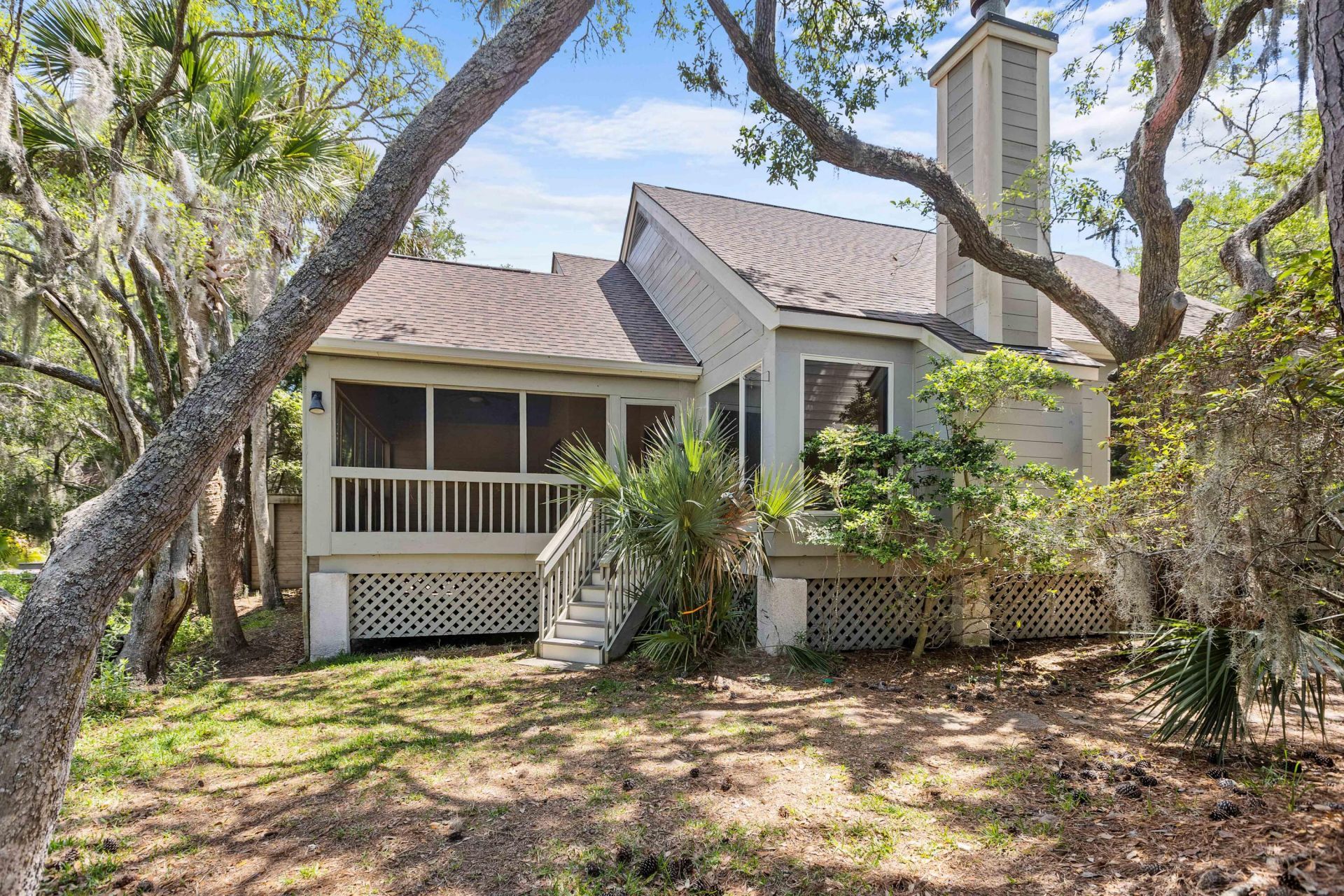 1008 Embassy Row Way Photo 39