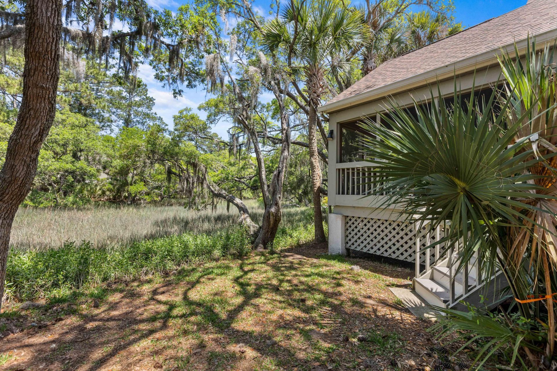 1008 Embassy Row Way Photo 40