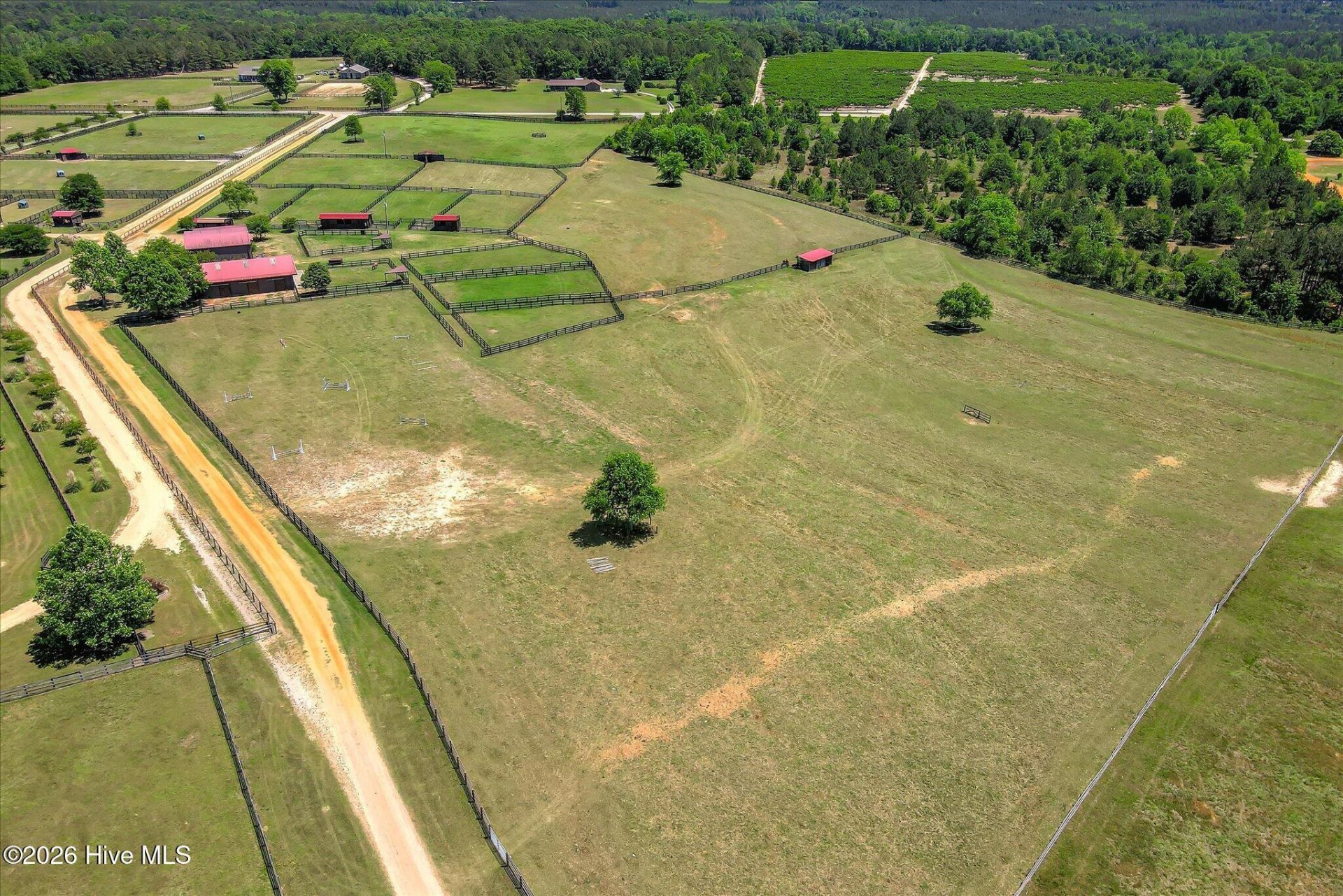 929 Airport Road Photo 24