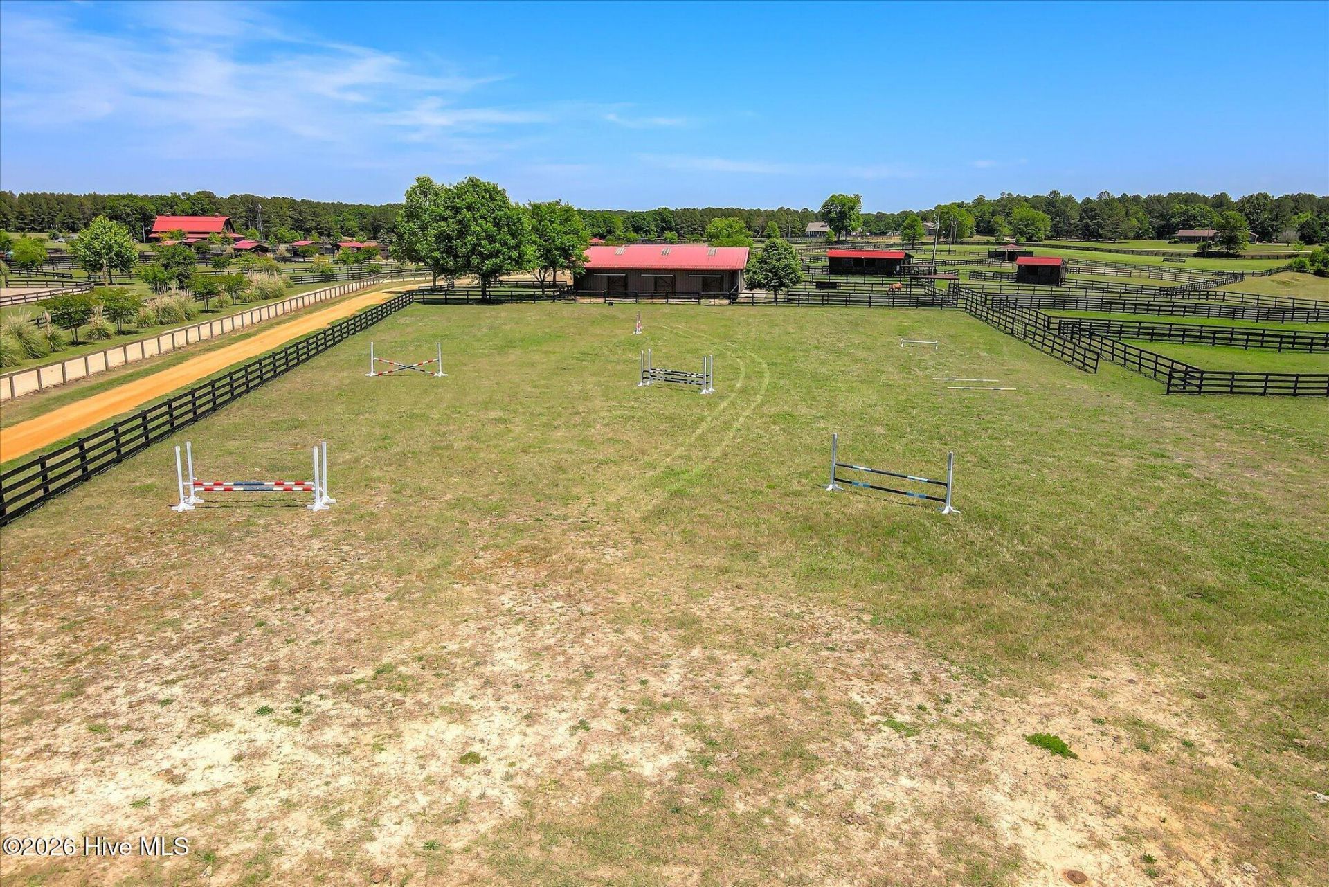 929 Airport Road Photo 25