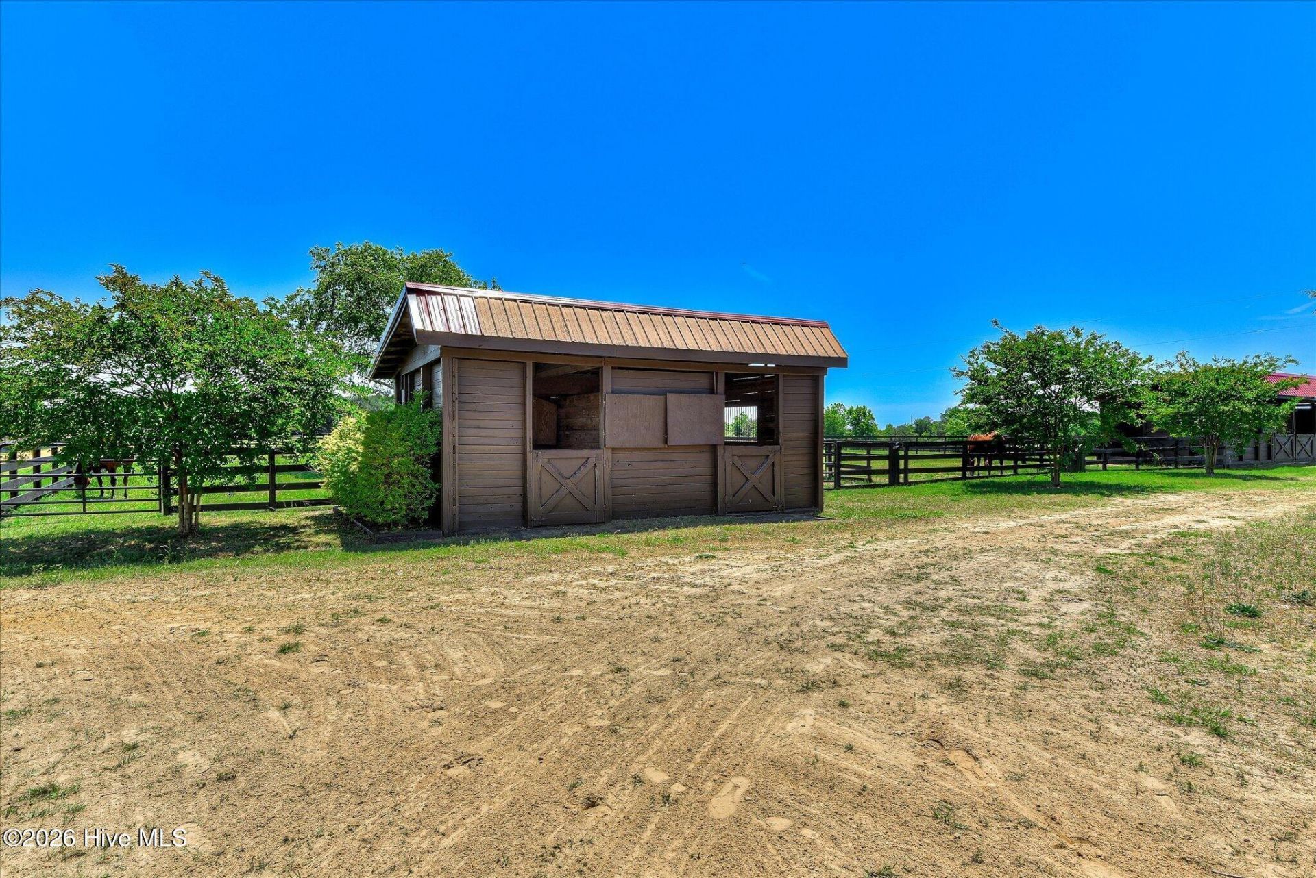 929 Airport Road Photo 60