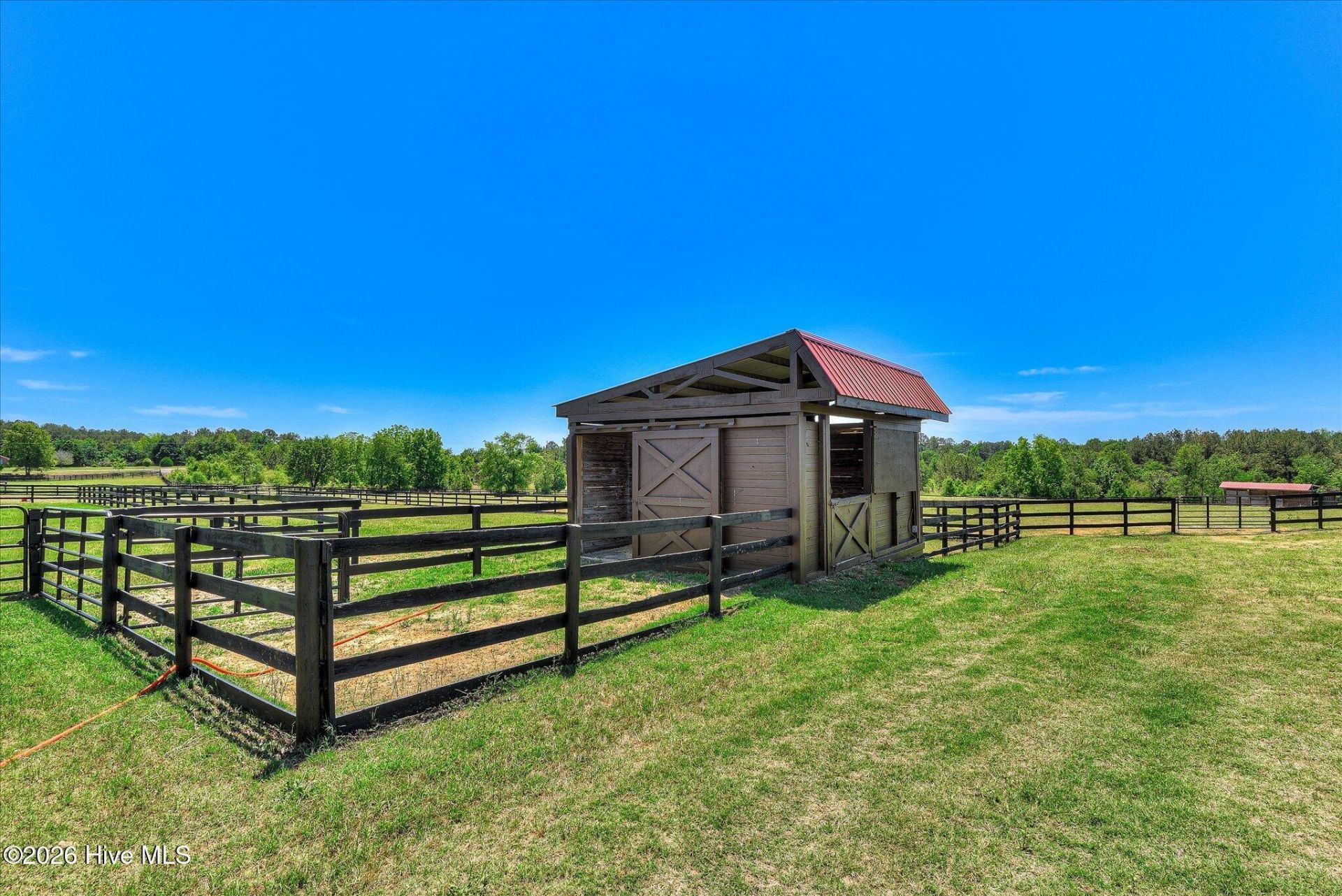929 Airport Road Photo 72
