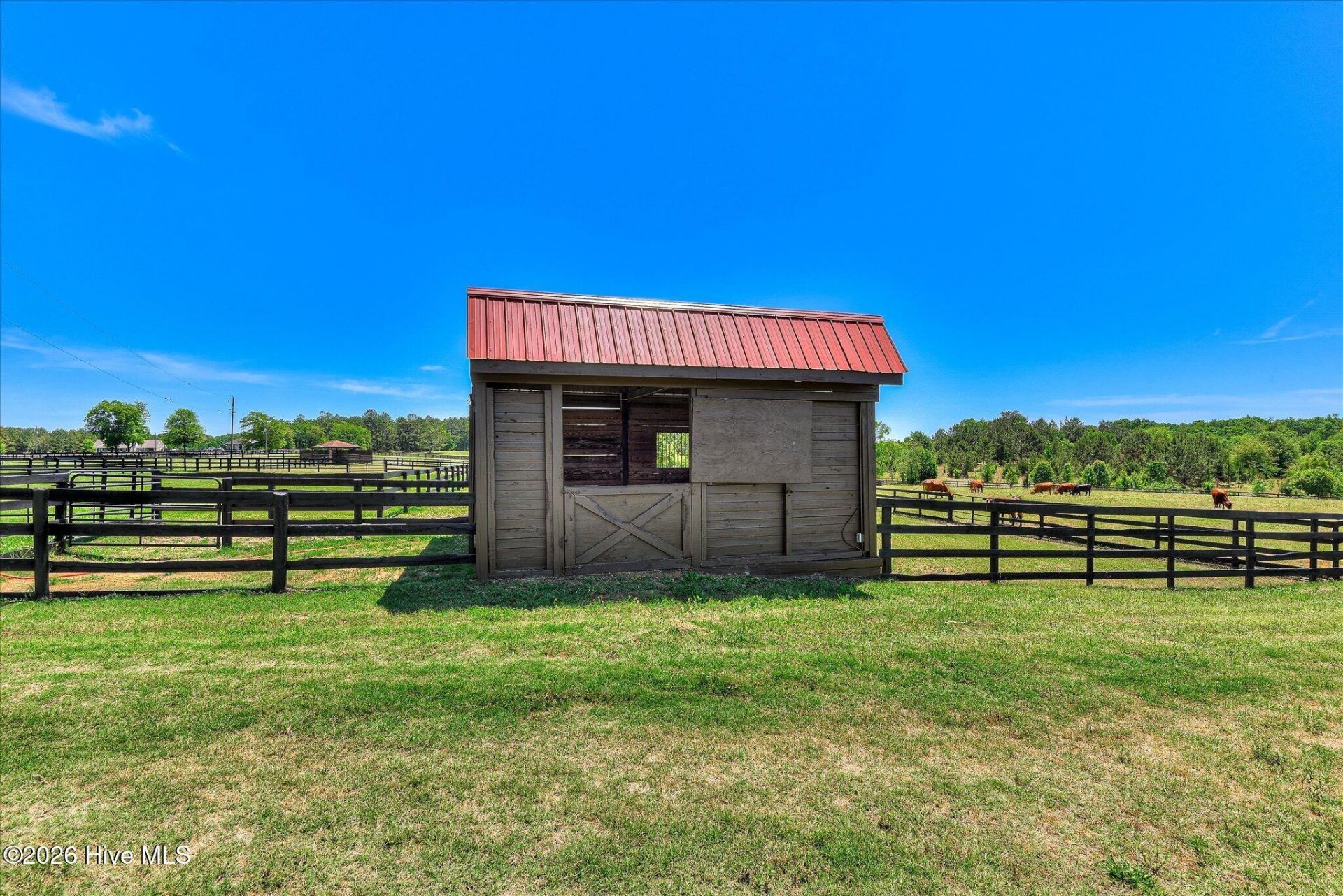 929 Airport Road Photo 73