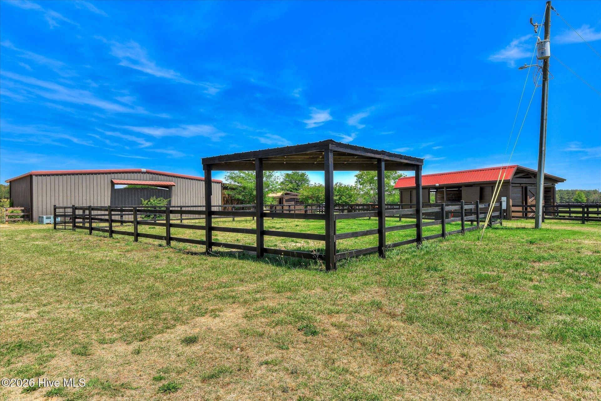 929 Airport Road Photo 78