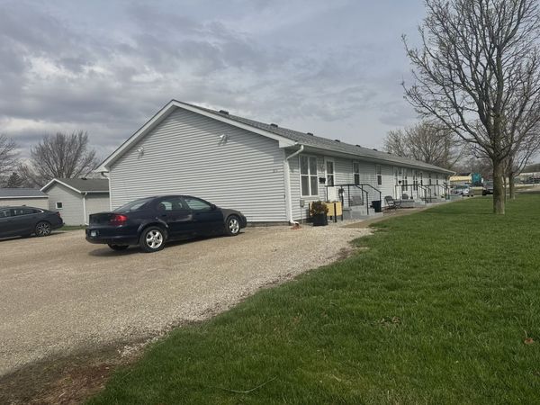 611 E 7th Street , Gibson City, IL 60936