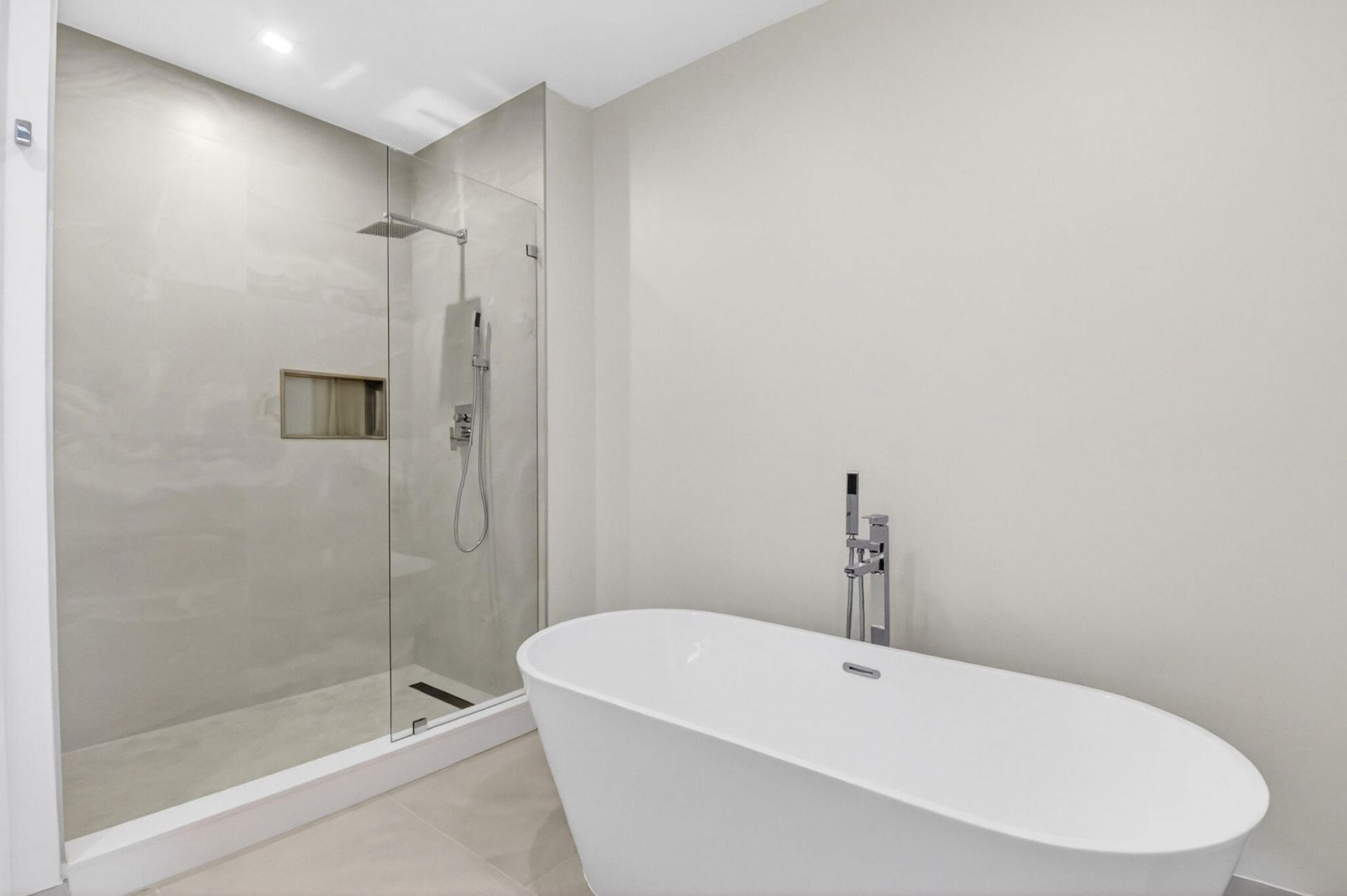 220 Lake Shore Drive, Unit 1808, West Palm Beach, FL 33403 Photo