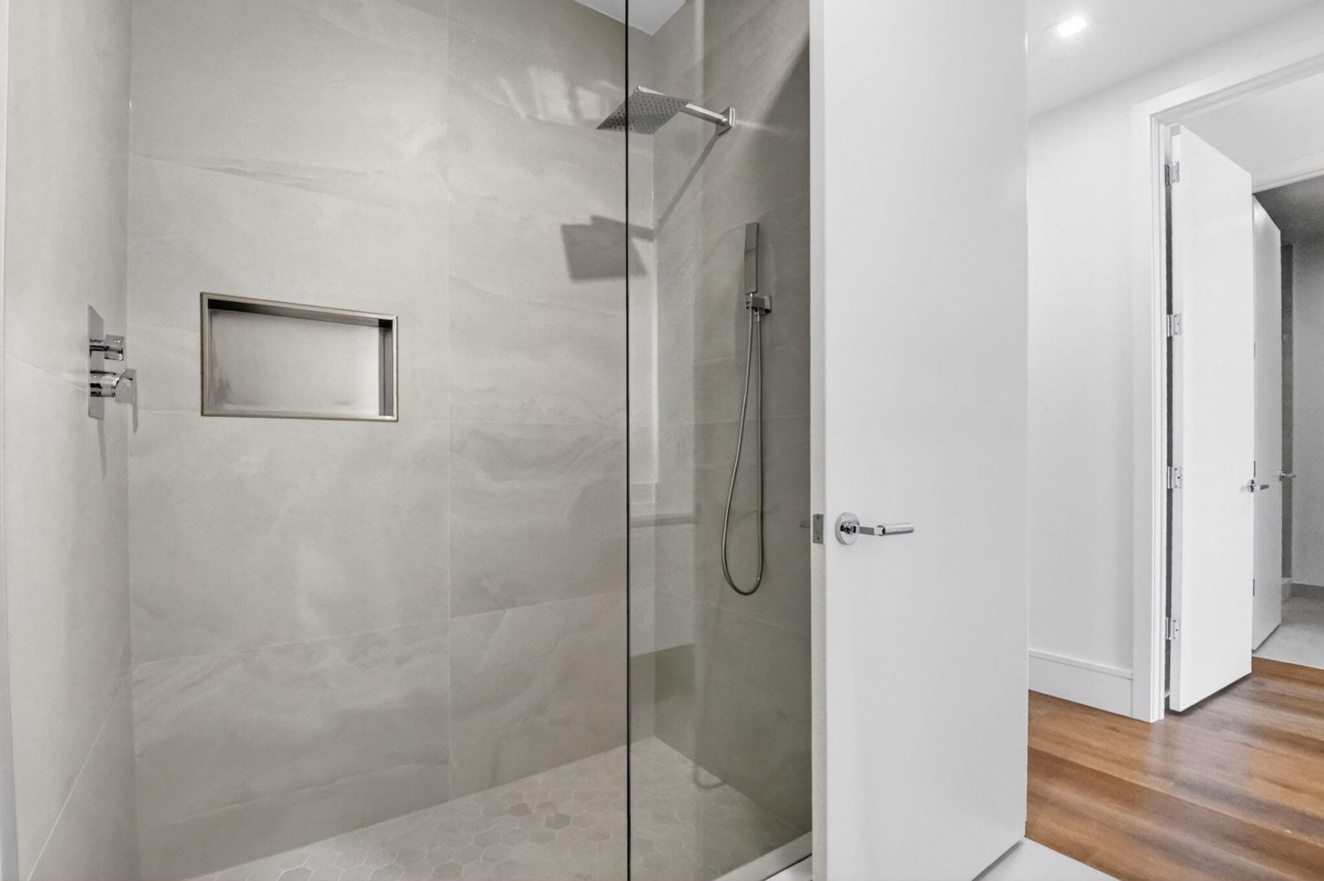 220 Lake Shore Drive, Unit 1808, West Palm Beach, FL 33403 Photo