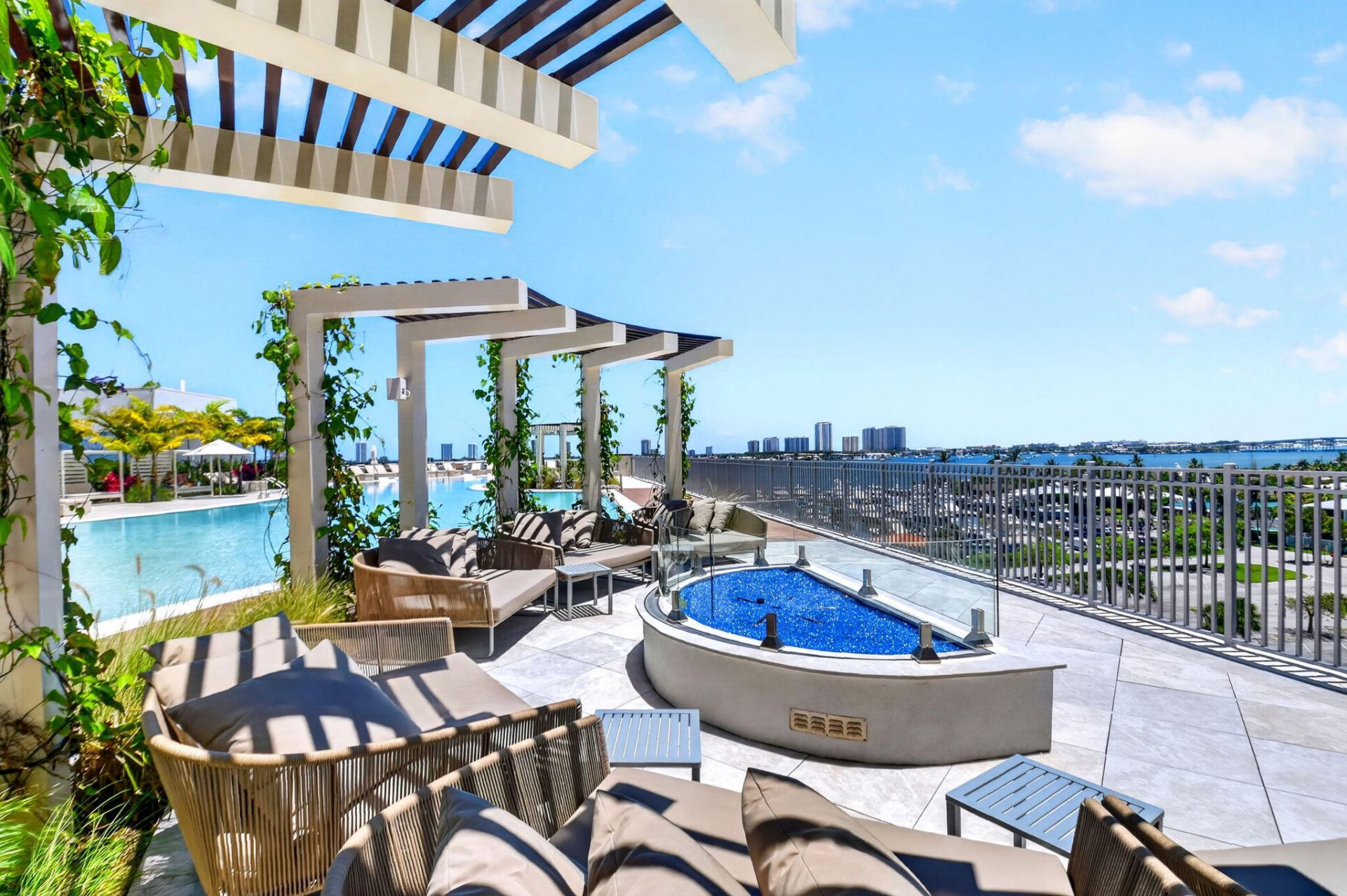 220 Lake Shore Drive, Unit 1808, West Palm Beach, FL 33403 Photo