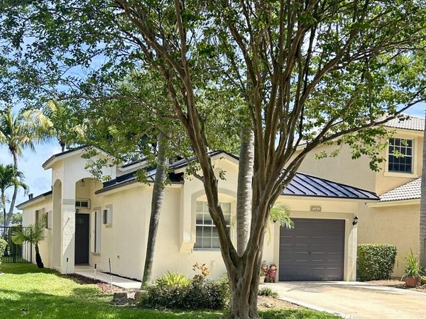 4939 Pelican Street, Coconut Creek, FL 33073