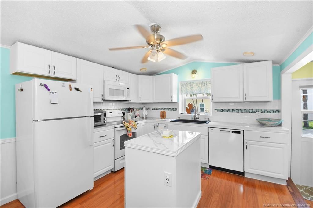 10701 S Ocean Drive, Unit 852, Jensen Beach, FL 34957 Photo