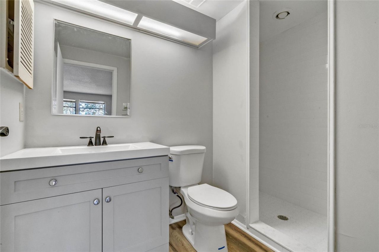 4907 Lake Ridge Road , Unit H, Orlando, FL 32808 Photo