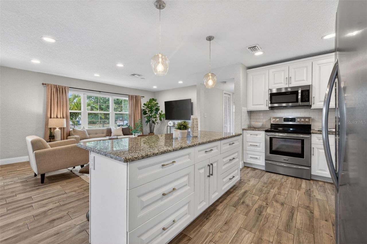 6740 31st Avenue N, Saint Petersburg, FL 33710 Photo
