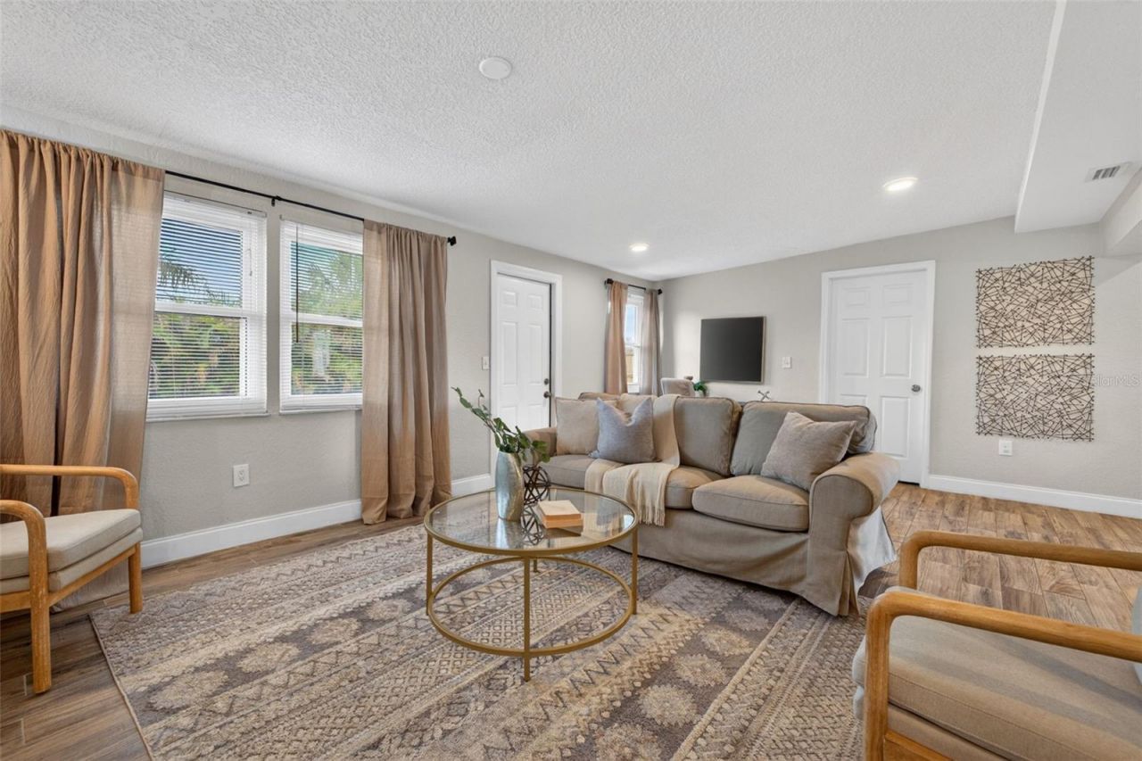 6740 31st Avenue N, Saint Petersburg, FL 33710 Photo