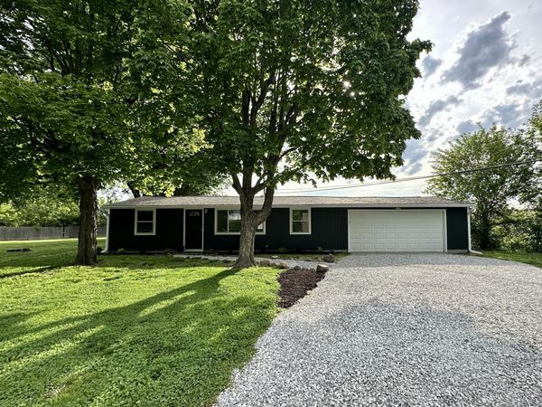 1074 Center Street, Martinsville, IN 46151