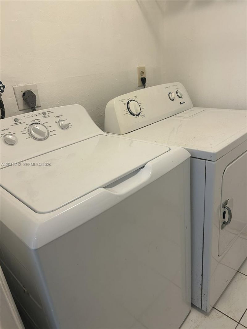 6804 SW 37th St , Unit 11-E, Miramar, FL 33023 Photo