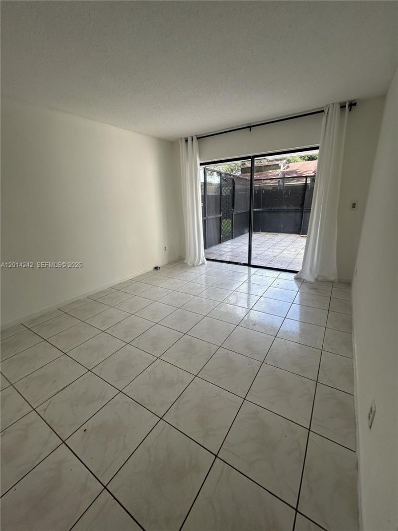 6804 SW 37th St , Unit 11-E, Miramar, FL 33023 Photo
