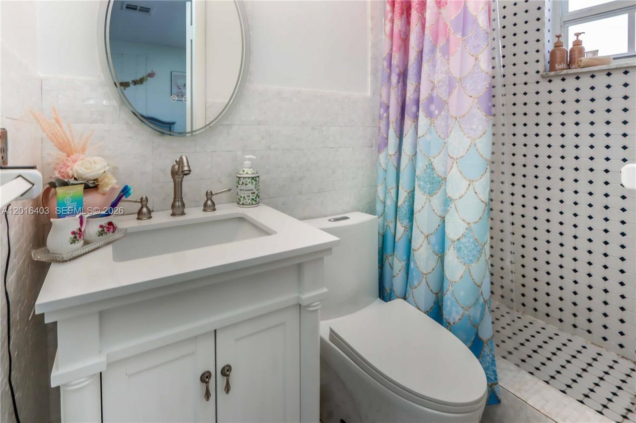 2200 Monroe St , Unit 12, Hollywood, FL 33020 Photo