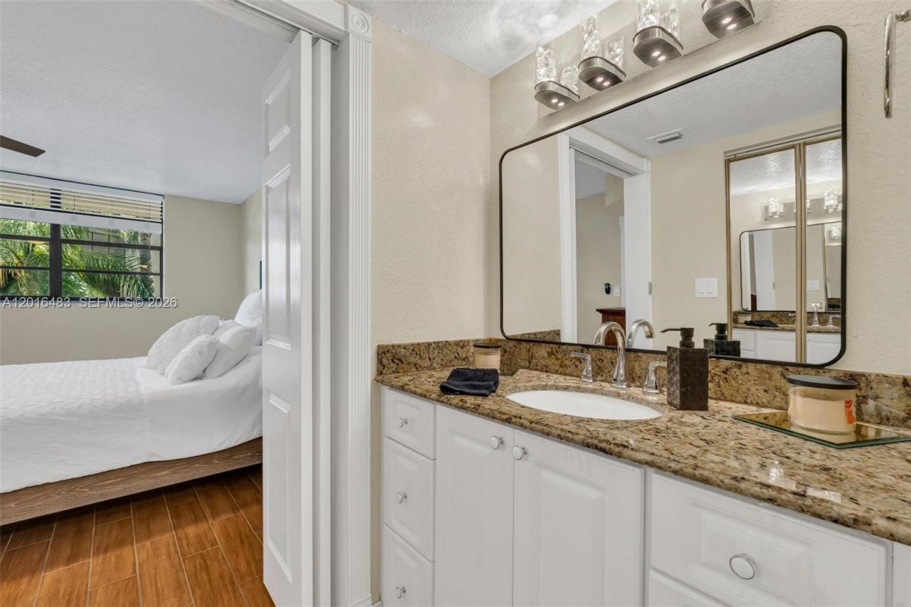 1101 Colony Point Cir , Unit 309, Pembroke Pines, FL 33026 Photo