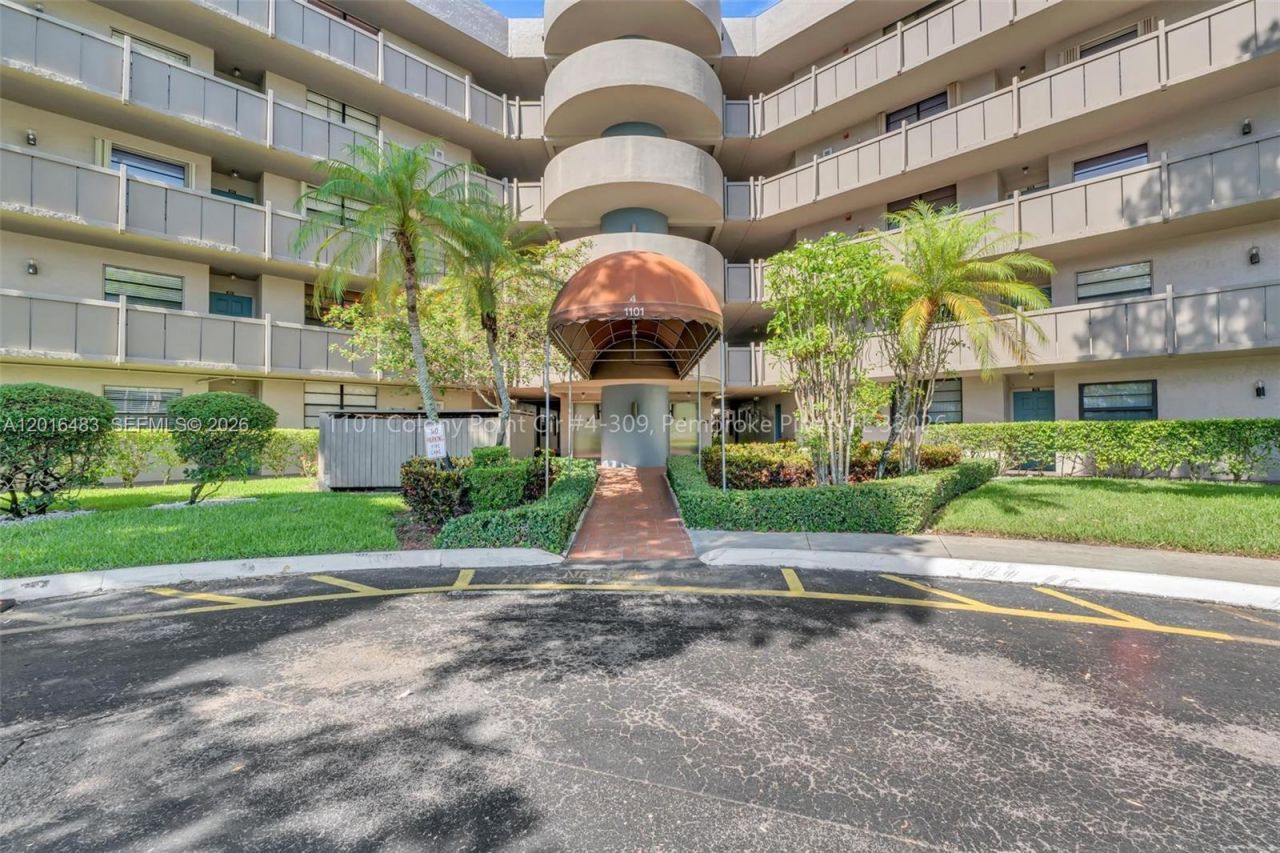 1101 Colony Point Cir , Unit 309, Pembroke Pines, FL 33026 Photo