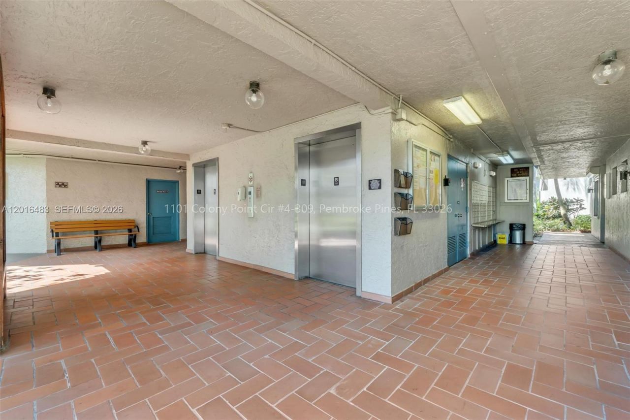 1101 Colony Point Cir , Unit 309, Pembroke Pines, FL 33026 Photo