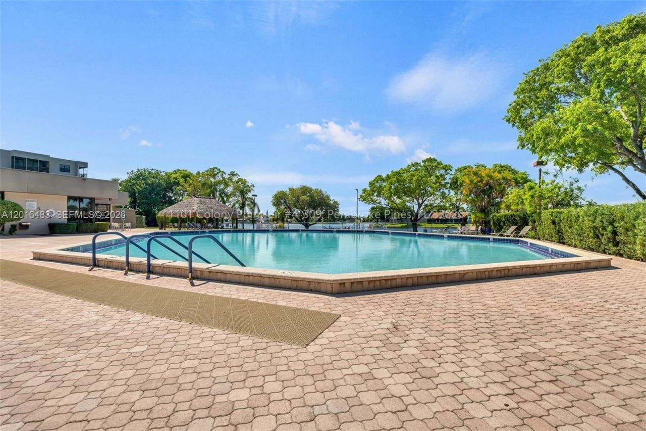1101 Colony Point Cir , Unit 309, Pembroke Pines, FL 33026 Photo
