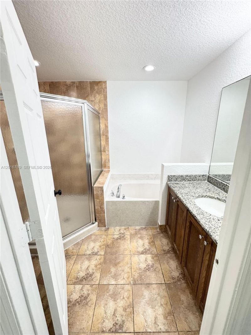 1984 NE 5th St , Unit 203, Boynton Beach, FL 33435 Photo