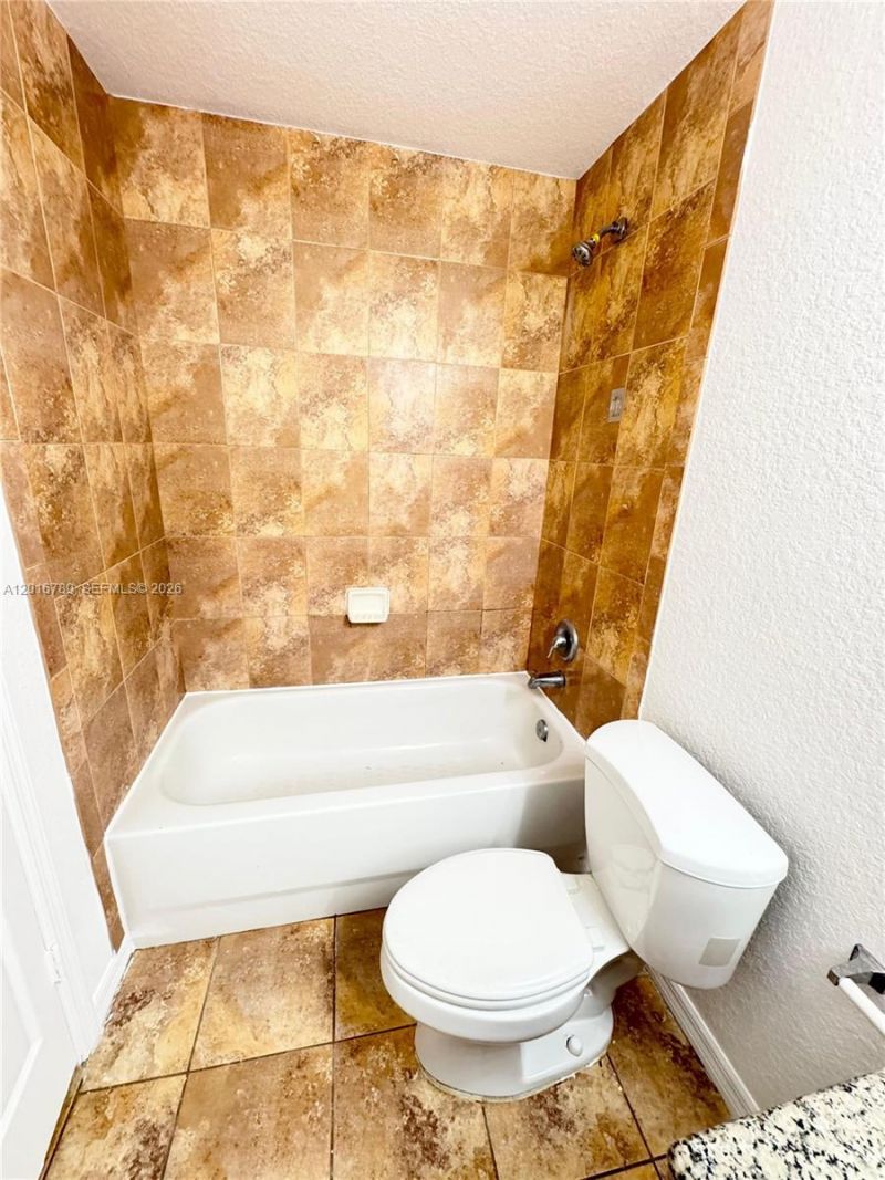 1984 NE 5th St , Unit 203, Boynton Beach, FL 33435 Photo