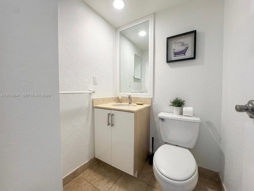 4001 S Ocean Dr , Unit 16G, Hollywood, FL 33019 Photo